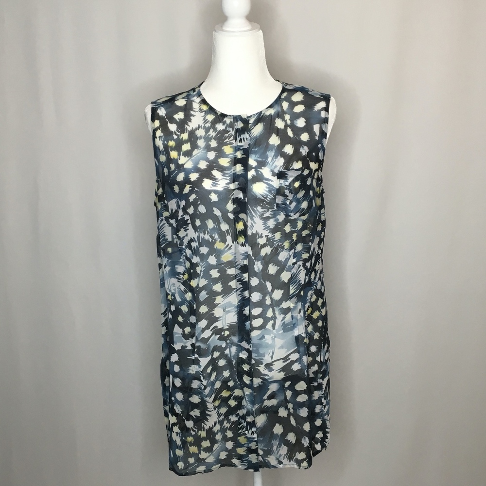 CAbi sleeveless button down tunic in M